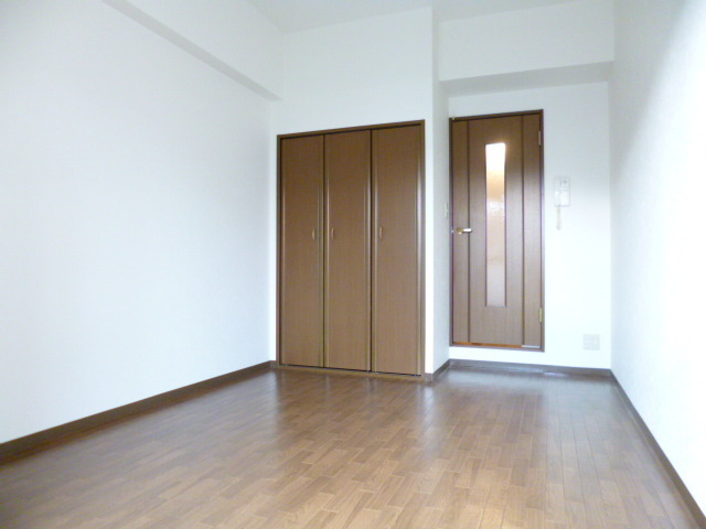 居室・リビング　明るいお部屋です