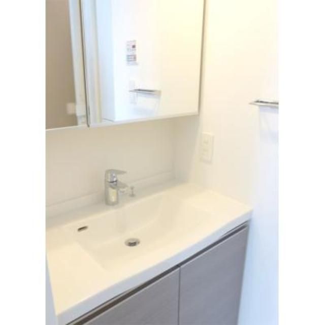 洗面設備　脱衣スペースもあります