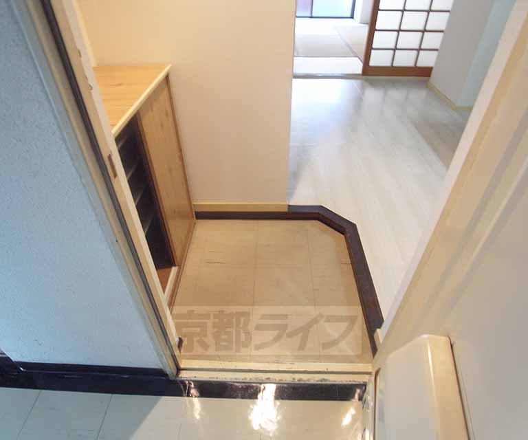 玄関　・お問い合わせは京都ライフまで・