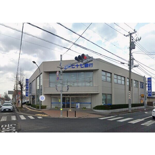銀行　七七銀行泉支店（銀行）まで320m