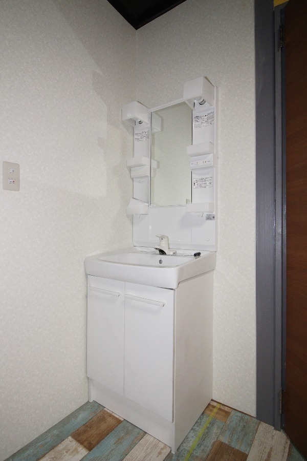 洗面設備　洗面化粧台