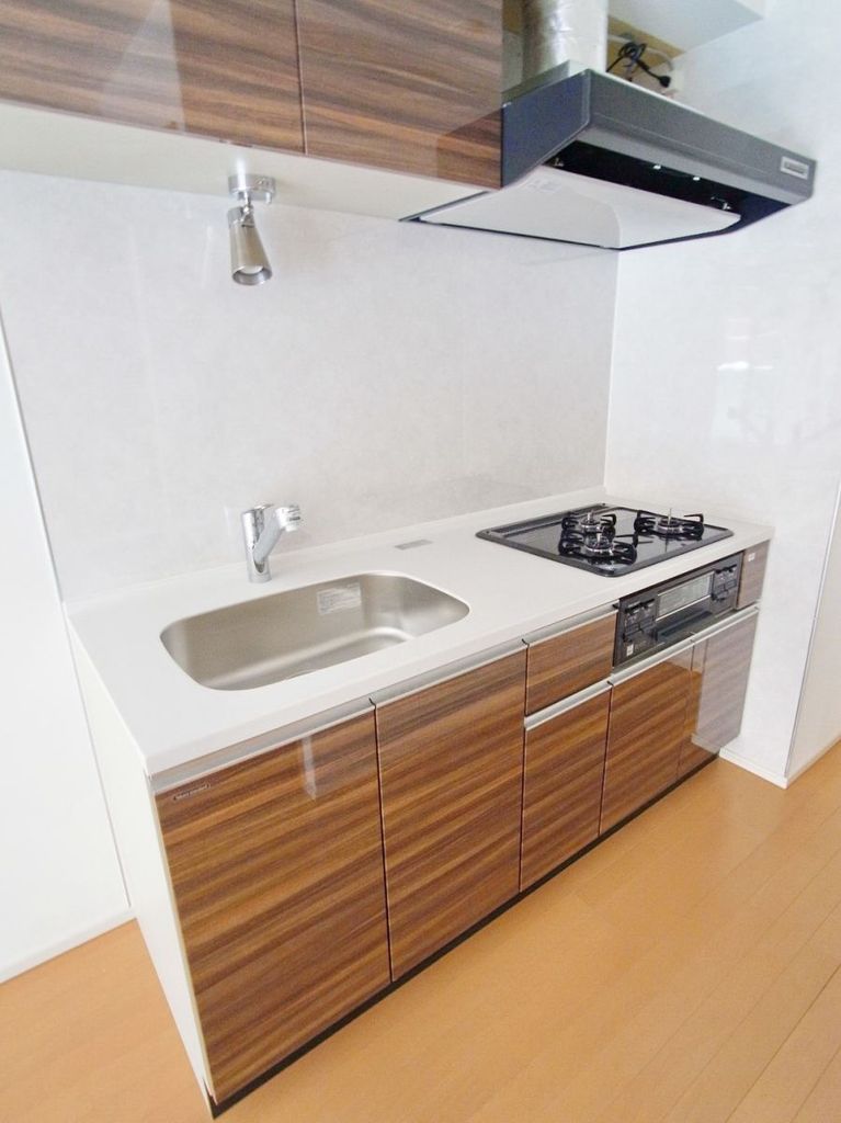 キッチン　人造大理石トップシステムキッチン