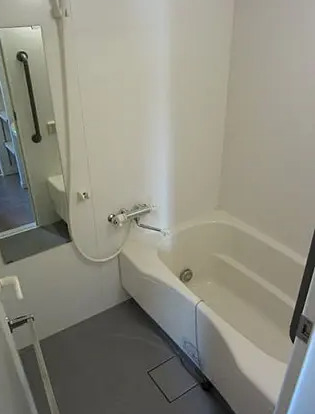 バス・シャワールーム　※別部屋の参考写真です。