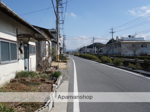 その他　前面道路（その他）まで0m