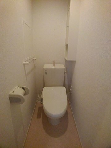 トイレ　コンパクトで使いやすいトイレです