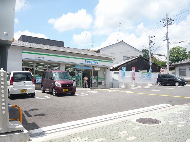 コンビニ　ファミリーマート 千本鞍馬口店（コンビニ）まで640m