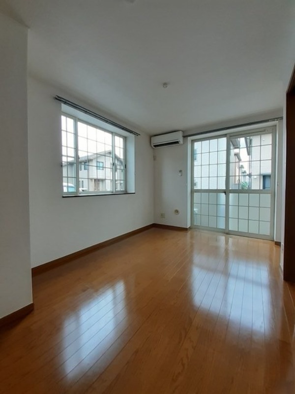 居室・リビング　図面と現状に相違がある場合には現状を優先