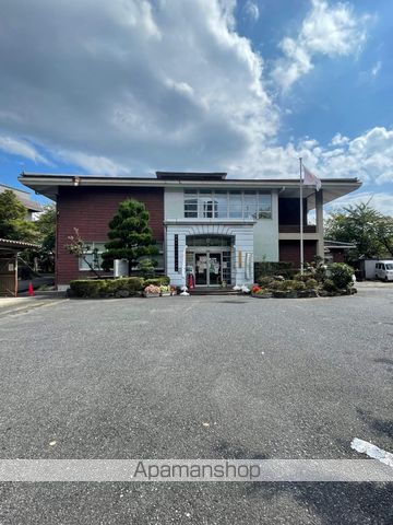 幼稚園・保育園　レイモンド保育園（幼稚園・保育園）まで301m