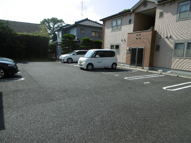 駐車場　駐車場
