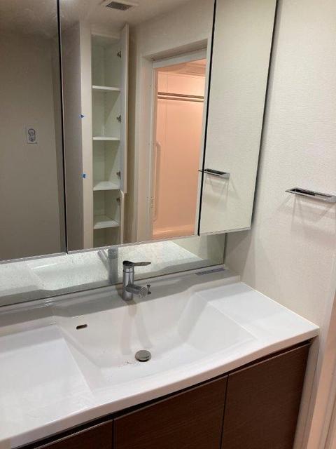 洗面設備　独立洗面台