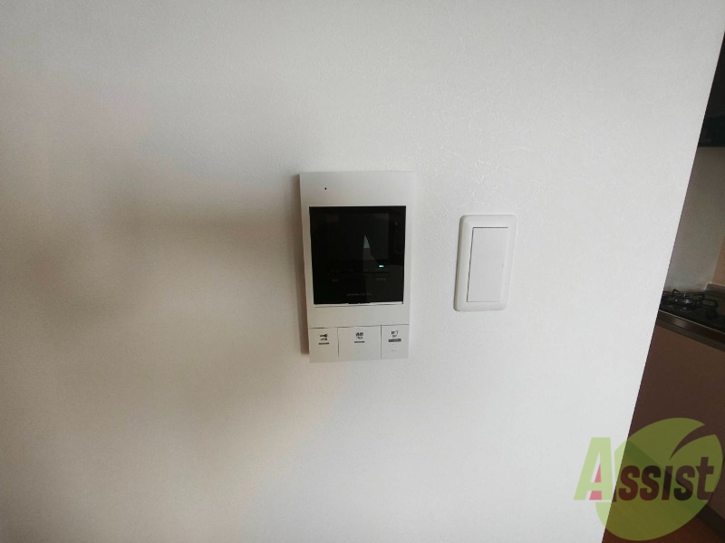 セキュリティ　モニタ付インターホンでセキュリティ面も安心です。