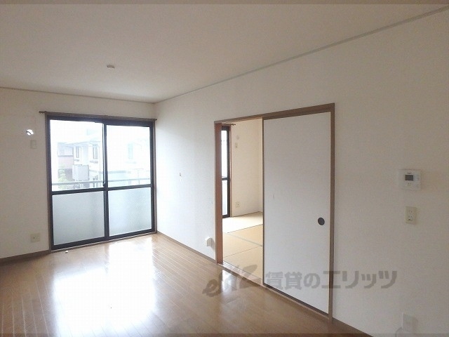 居室・リビング　リビング