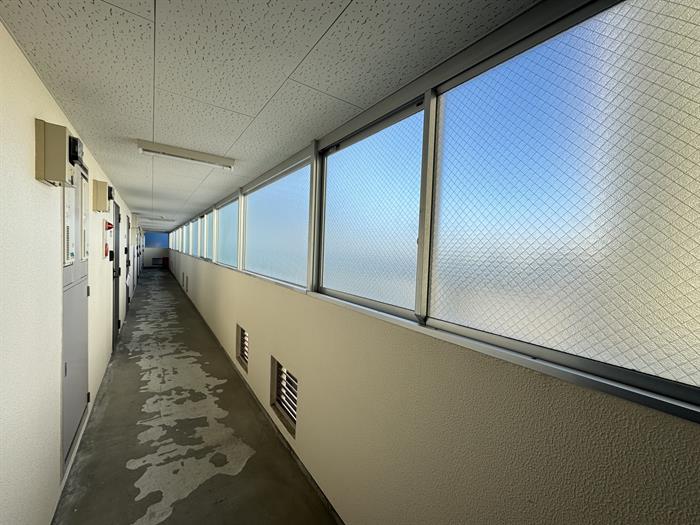 その他　屋根付きの駐輪場