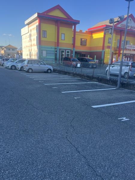 駐車場　敷地内駐車場完備！