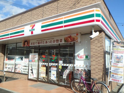 コンビニ　セブンイレブン横浜さちが丘店（コンビニ）まで561m