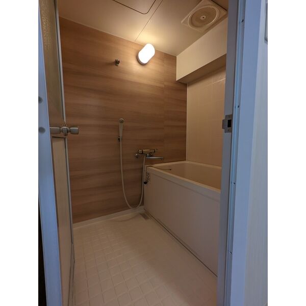 バス・シャワールーム　別室の参考写真です。※現況優先