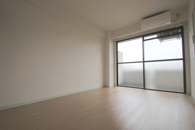 その他部屋・スペース　洋室６帖