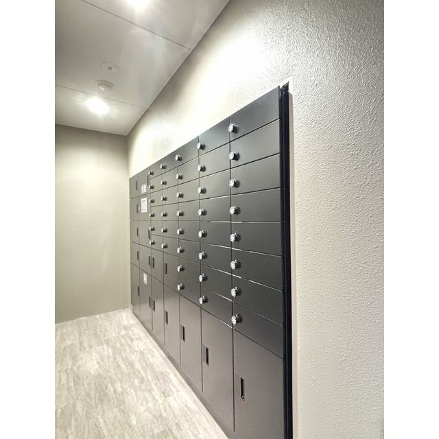 ロビー　メール・宅配ボックス