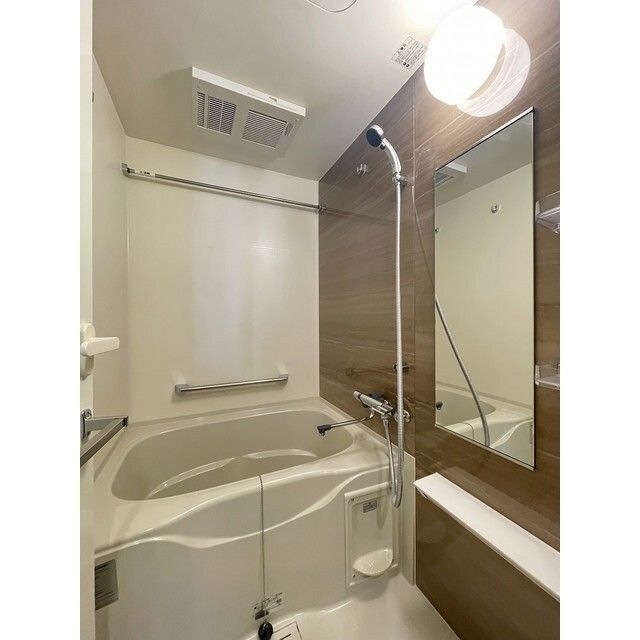 バス・シャワールーム　※同タイプ部屋画像参照