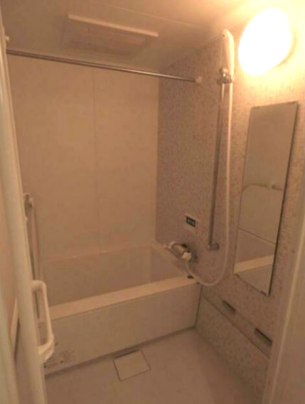 バス・シャワールーム　清潔な浴室！