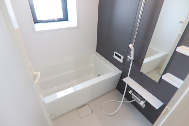 バス・シャワールーム　※別室の参考写真の為、現況優先です。