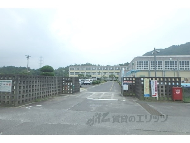 小学校　菩提寺小学校（小学校）まで550m