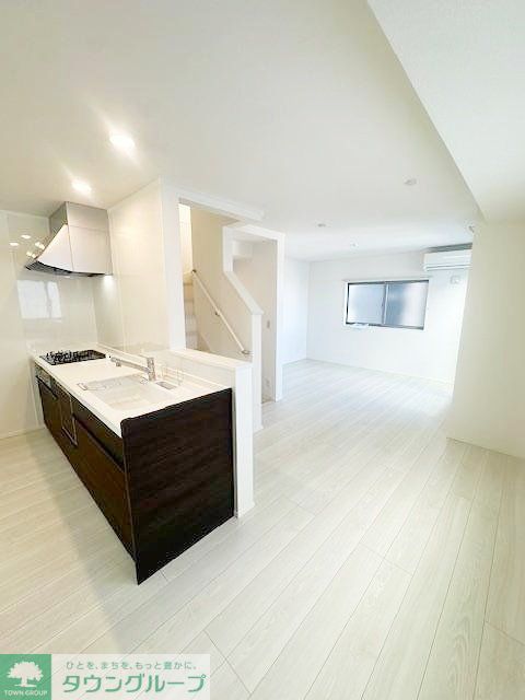 居室・リビング　キッチン