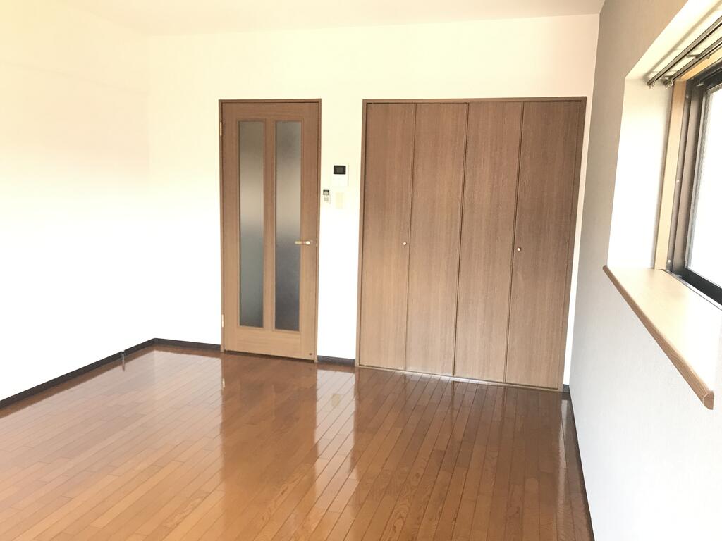 居室・リビング　※同建物２階角部屋写真です。ご参考下さい。