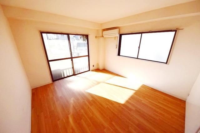 その他部屋・スペース　★日当たりの良い洋室です★