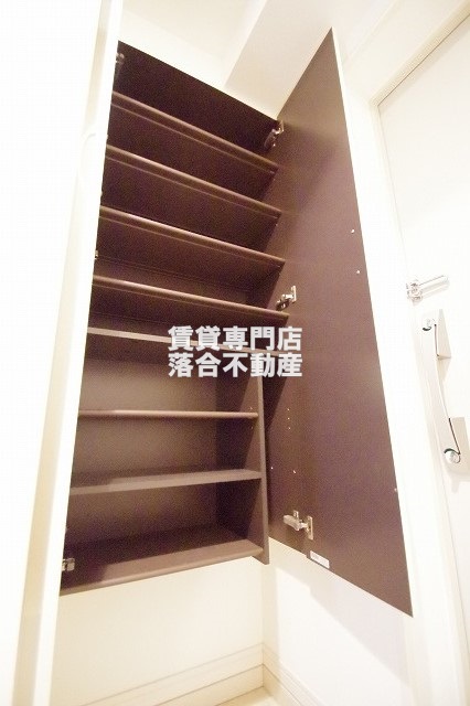 玄関　大きなシューズ収納