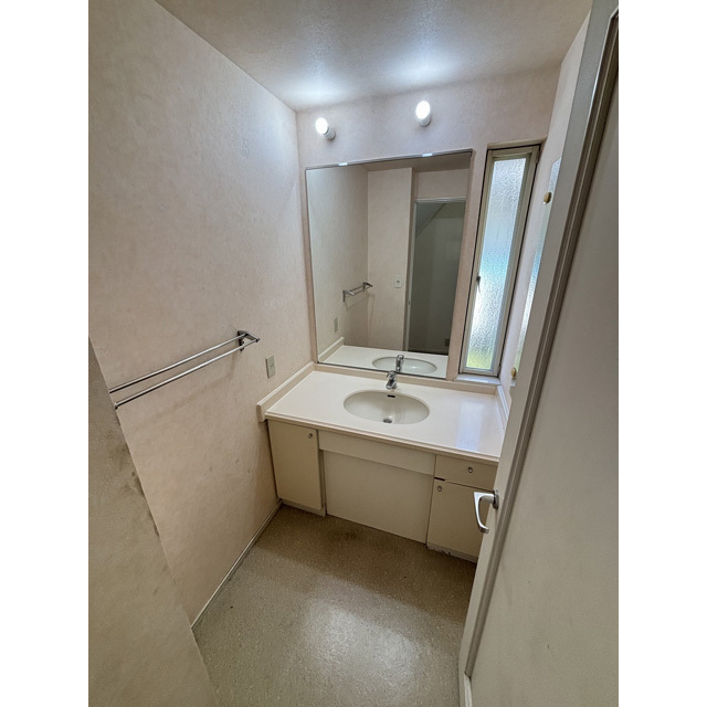 洗面設備　洗面所