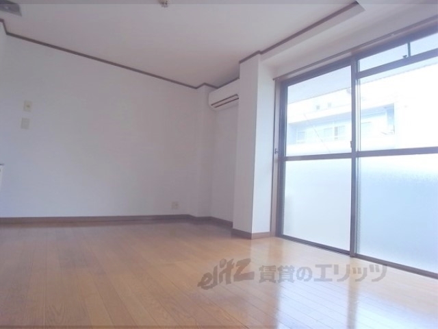 居室・リビング　洋室