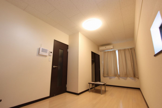 居室・リビング　※別号室の写真を使用しております。