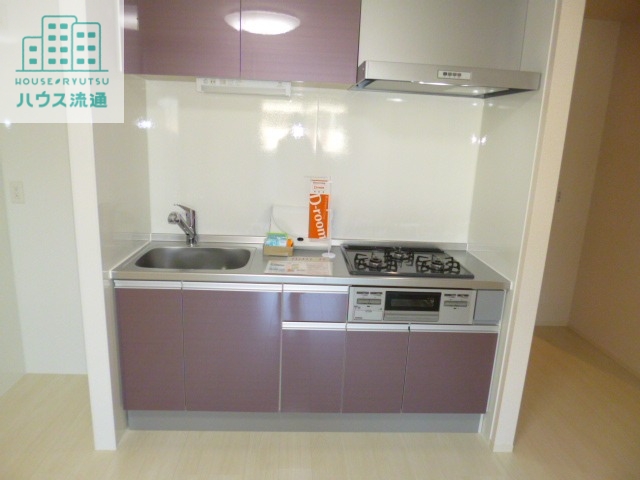 キッチン　玄関