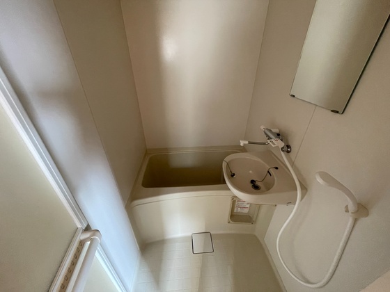 バス・シャワールーム　他号室のお写真です