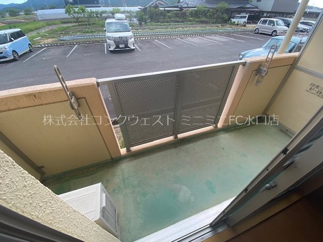 バルコニー　バルコニー日当たり良好