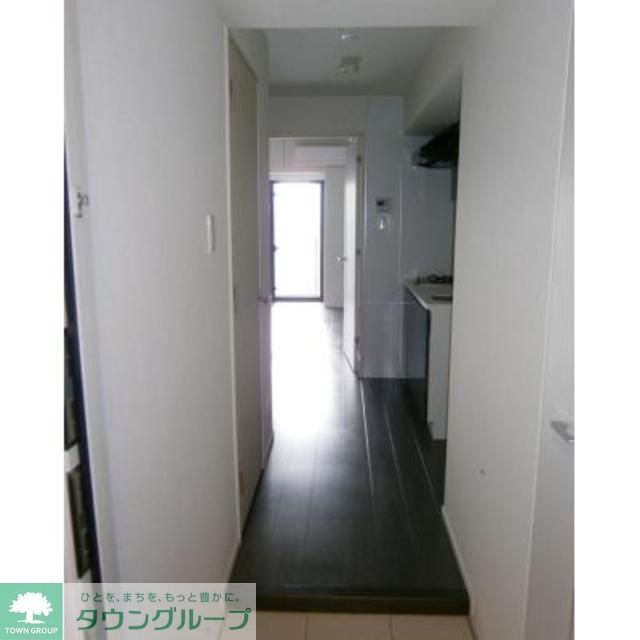 玄関　※写真は同タイプ住戸です。