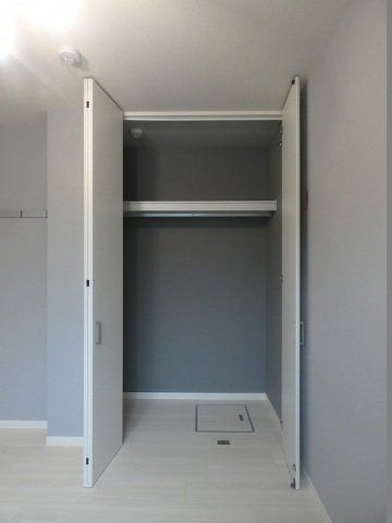 収納　洋室にクローゼットがあります。