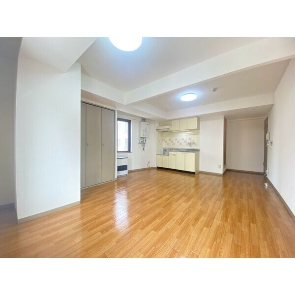 居室・リビング　◆駅近・リフォーム済で美内装のエアコン付1DK♪ネット無料◆