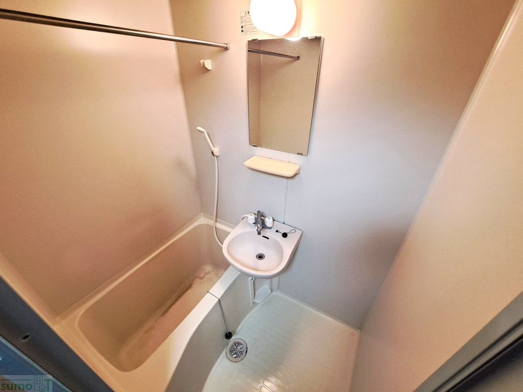 バス・シャワールーム　バス