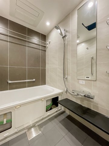 バス・シャワールーム　バス