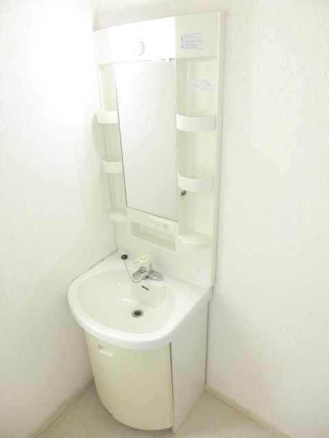 洗面設備　人気の独立化粧台です！