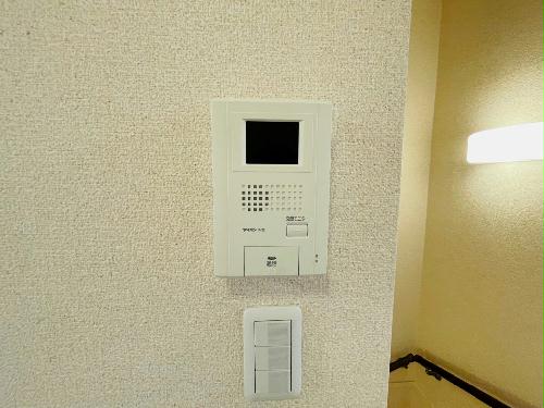 セキュリティ　TVモニター付きインターフォン