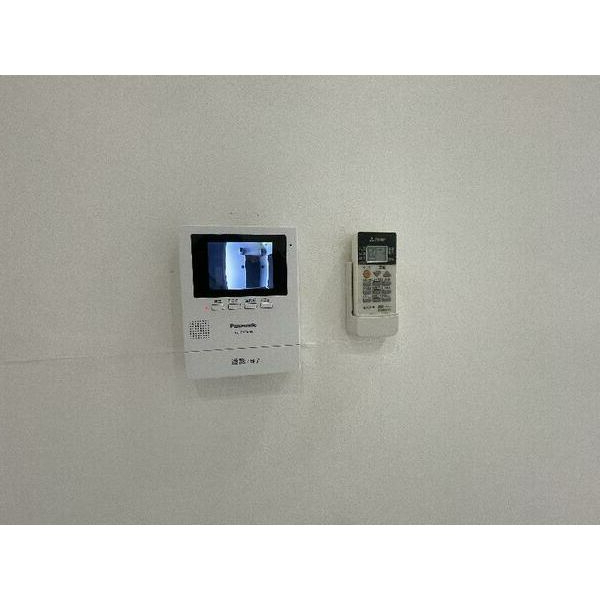 その他設備　モニター付きのインターフォンです