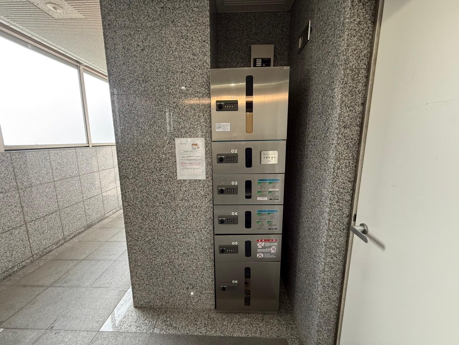 その他　宅配ボックス付きです