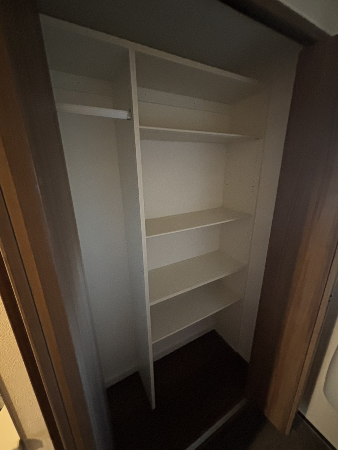 玄関　シューズボックスあります