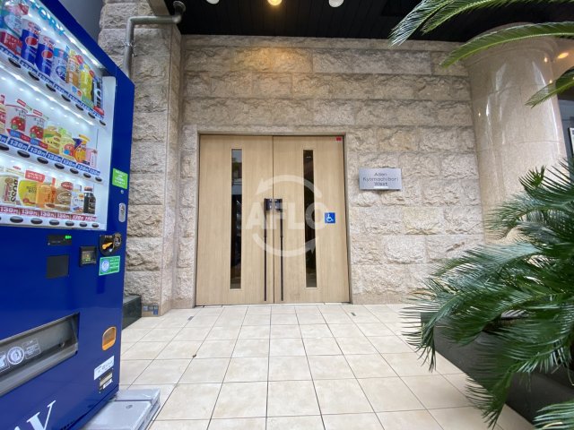 エントランス　アーデン京町堀ウエスト　高級感あふれるエントランス