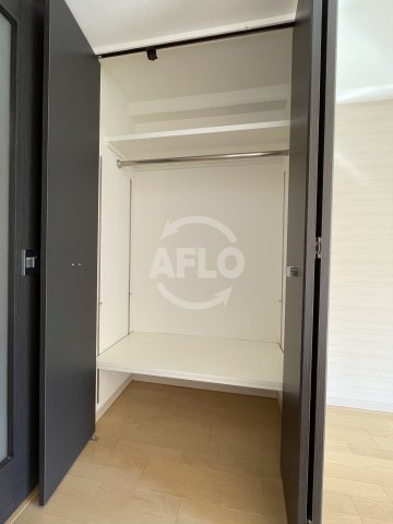 収納　アーデン京町堀ウエスト　クローゼット