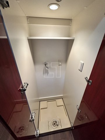 その他　ジュネーゼグラン南堀江　室内洗濯パン