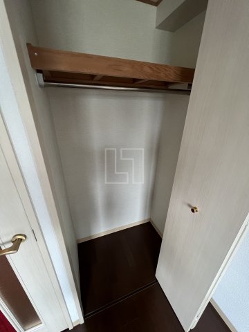 収納　ジュネーゼグラン南堀江　クローゼット